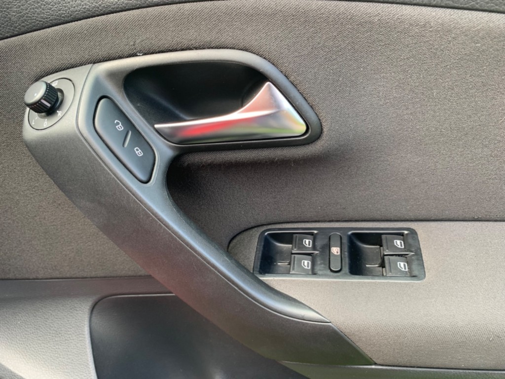 VOLKSWAGEN POLO SEL TSI 2012