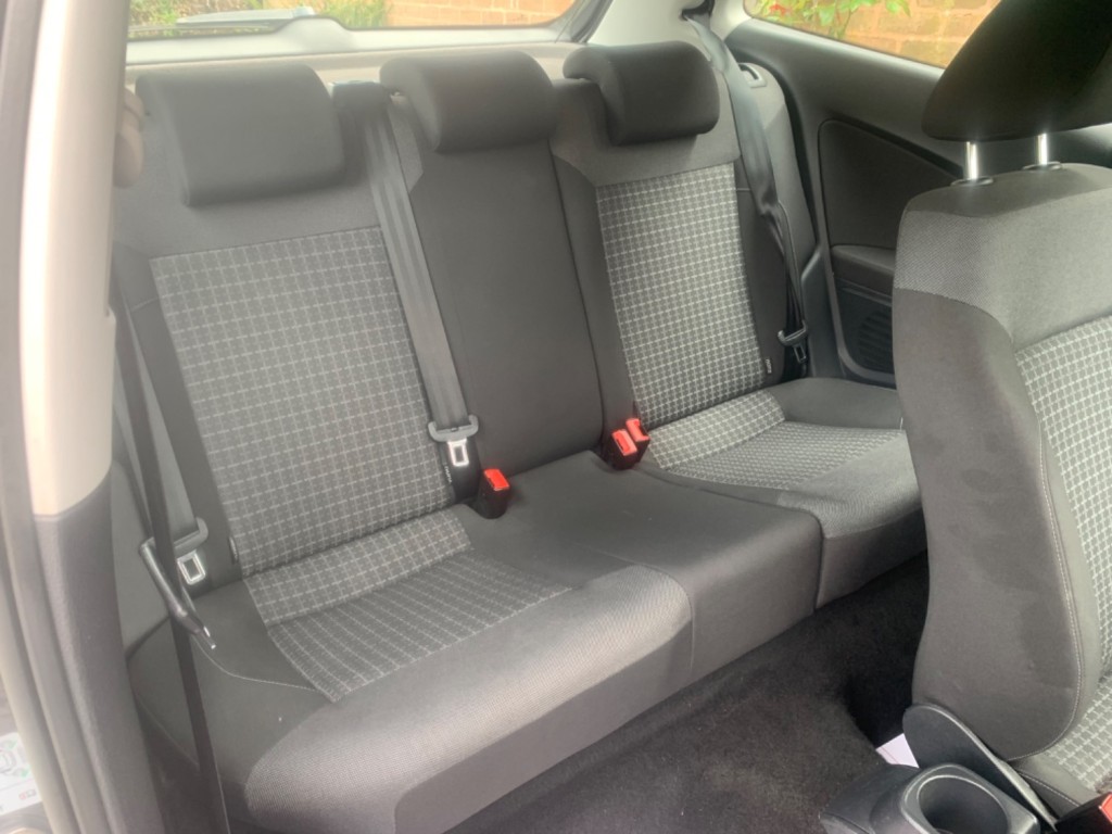 VOLKSWAGEN POLO SE TDI 2015