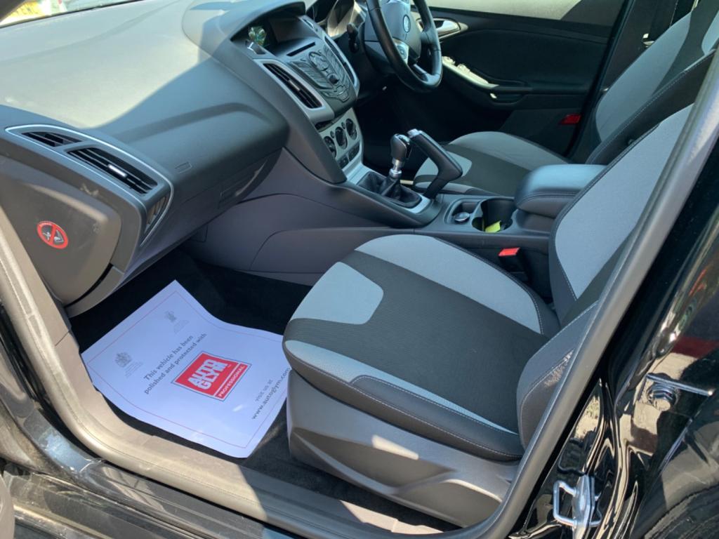 FORD FOCUS 1.0T EcoBoost Zetec S Euro 5 ss 5dr 2014