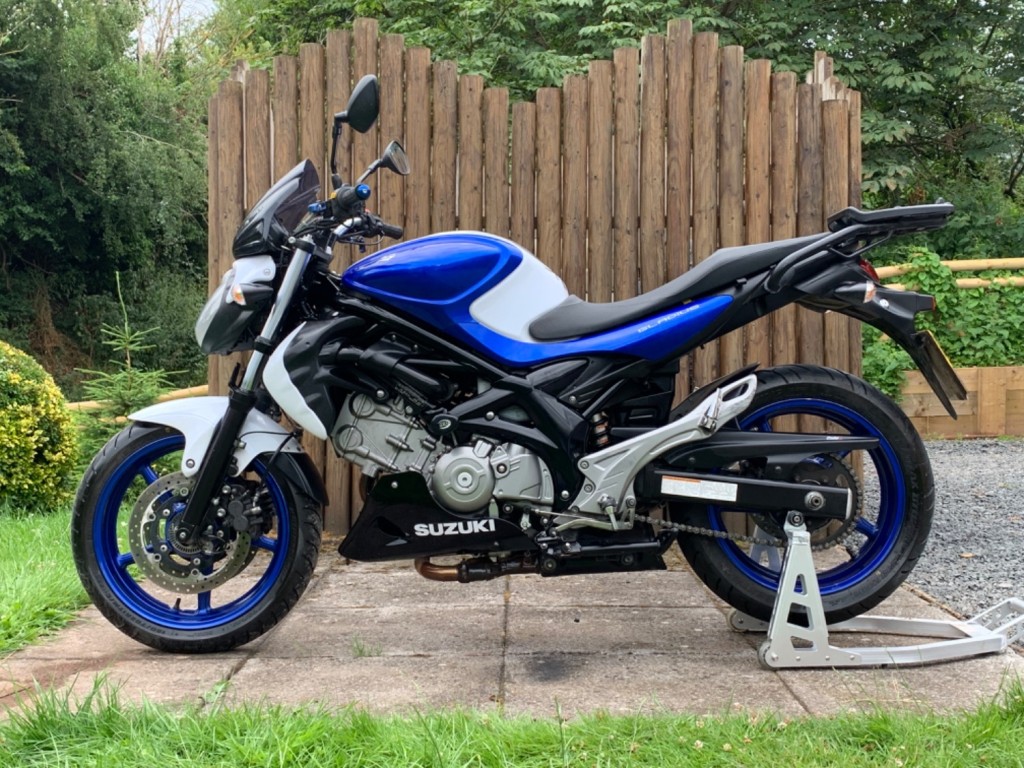 SUZUKI Gladius 650 650 SVF 2014