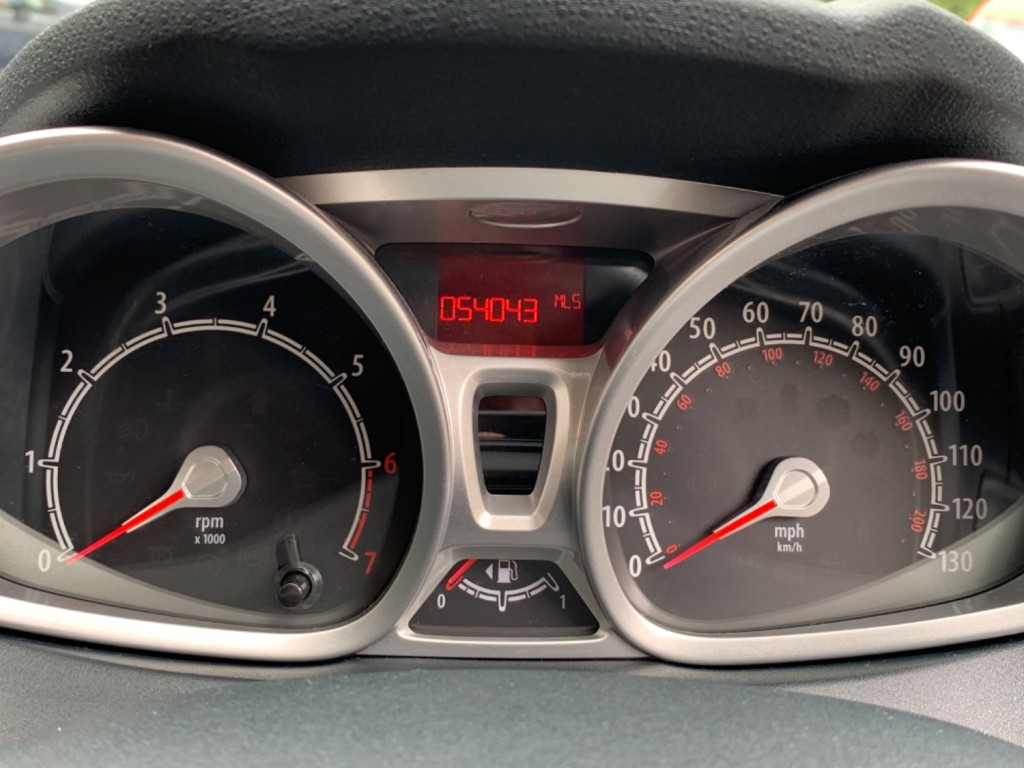 FORD FIESTA 1.25 Zetec 5dr 2012