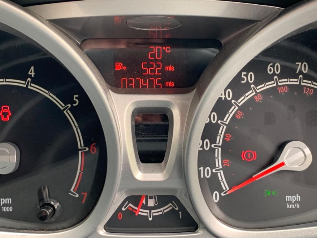 FORD FIESTA 1.6 Titanium 5dr 2009