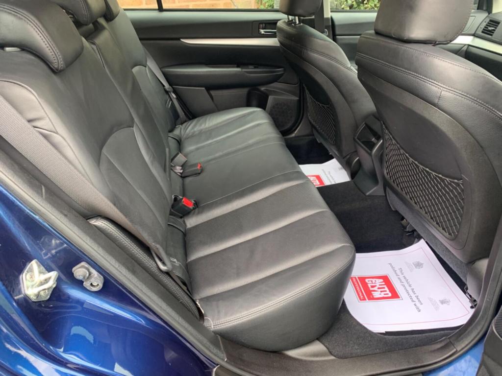 SUBARU OUTBACK 2.0D SE 4WD Euro 5 5dr 2009