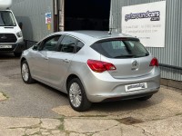 VAUXHALL ASTRA