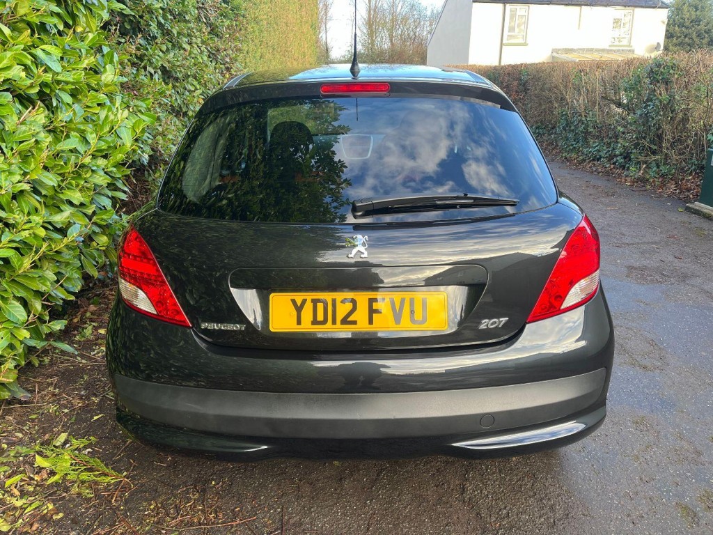 PEUGEOT 207
