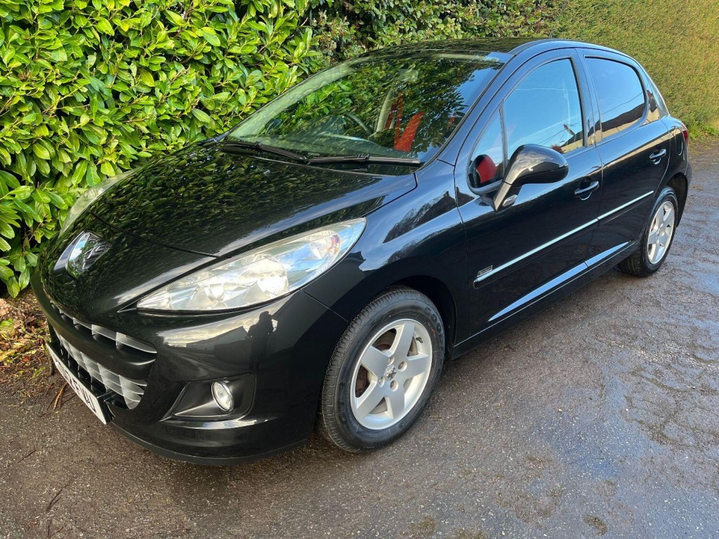 PEUGEOT 207