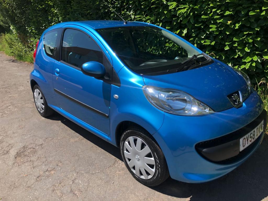 PEUGEOT 107