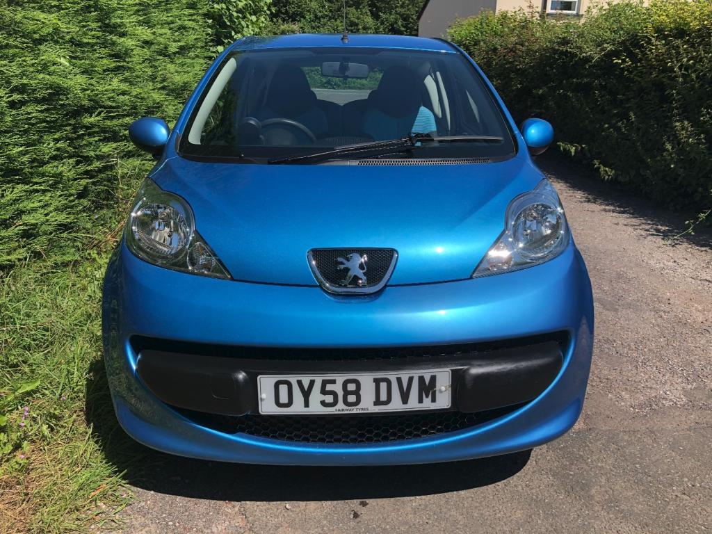 PEUGEOT 107