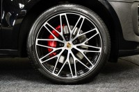 PORSCHE MACAN (2022)