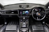 PORSCHE MACAN (2022)