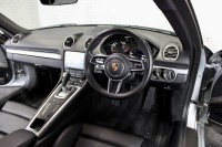 PORSCHE 718 (2019)
