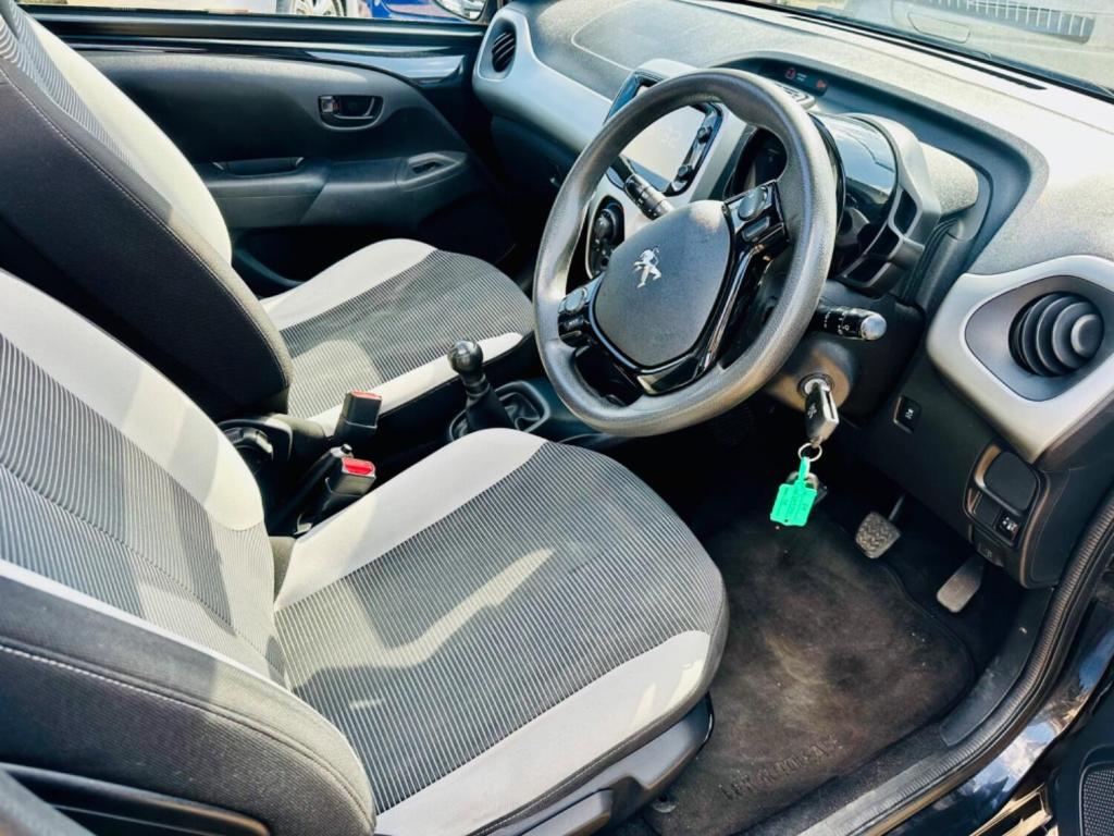 PEUGEOT 108