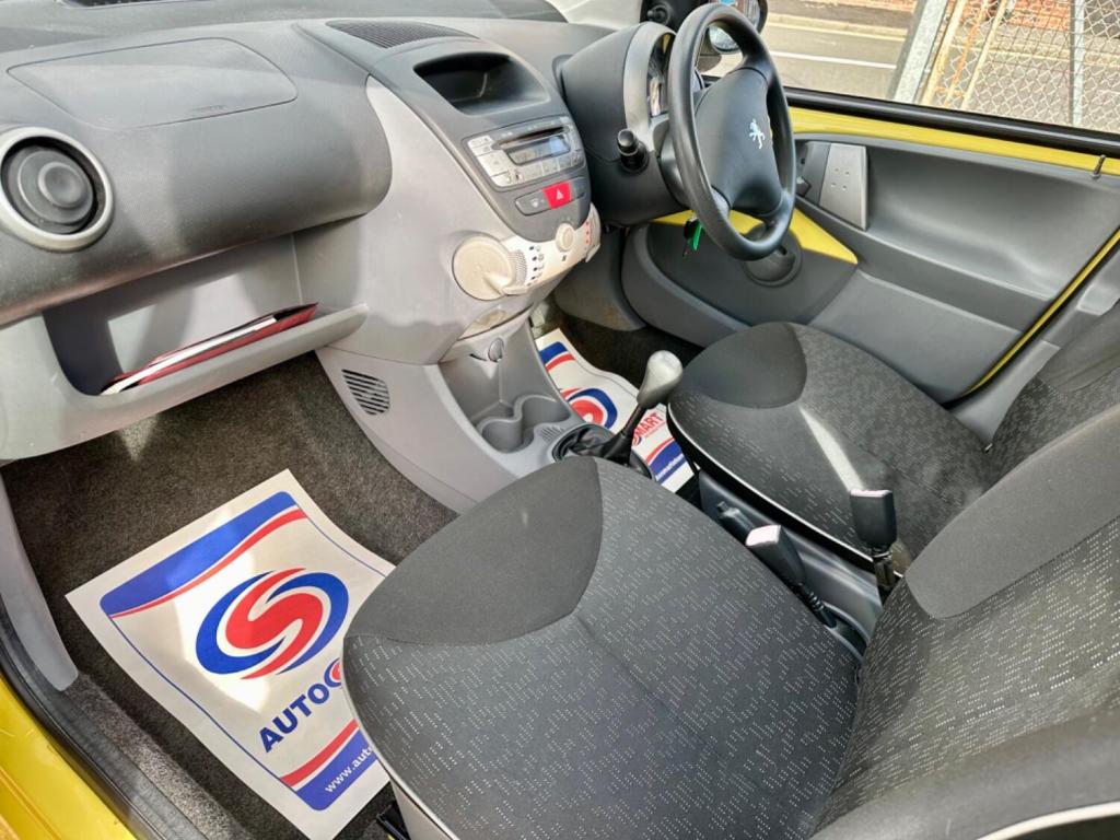 PEUGEOT 107