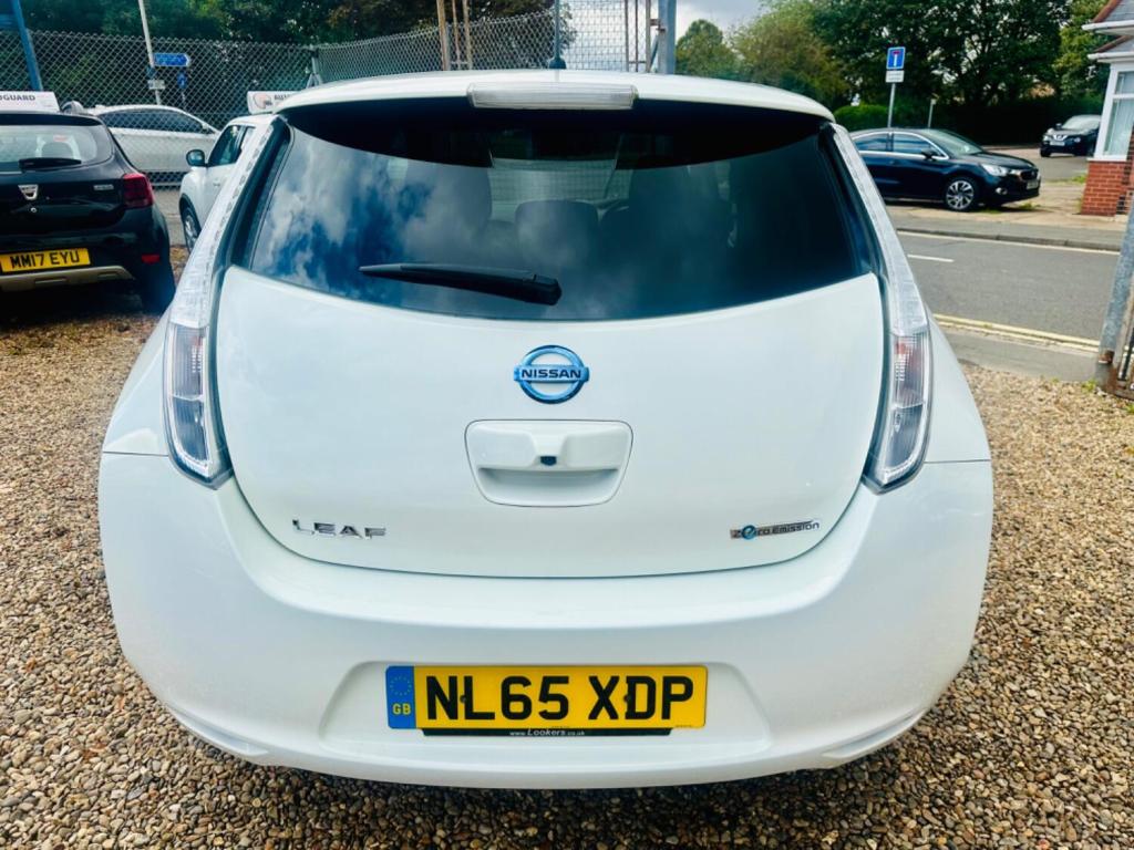 NISSAN LEAF