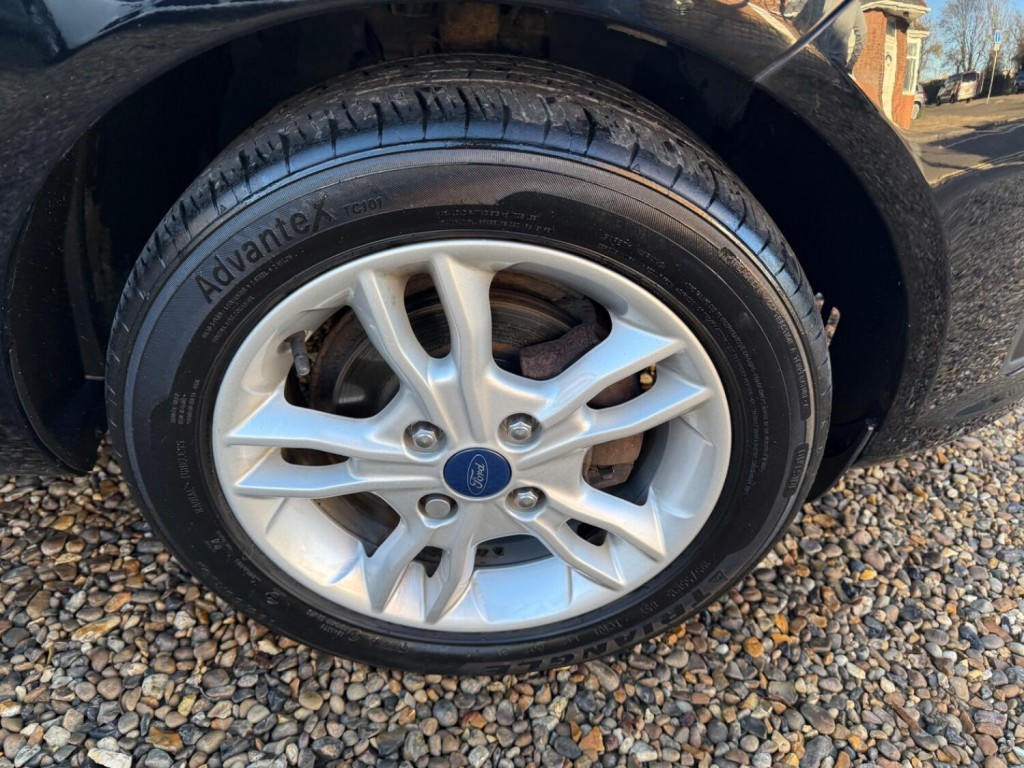 FORD FIESTA VAN