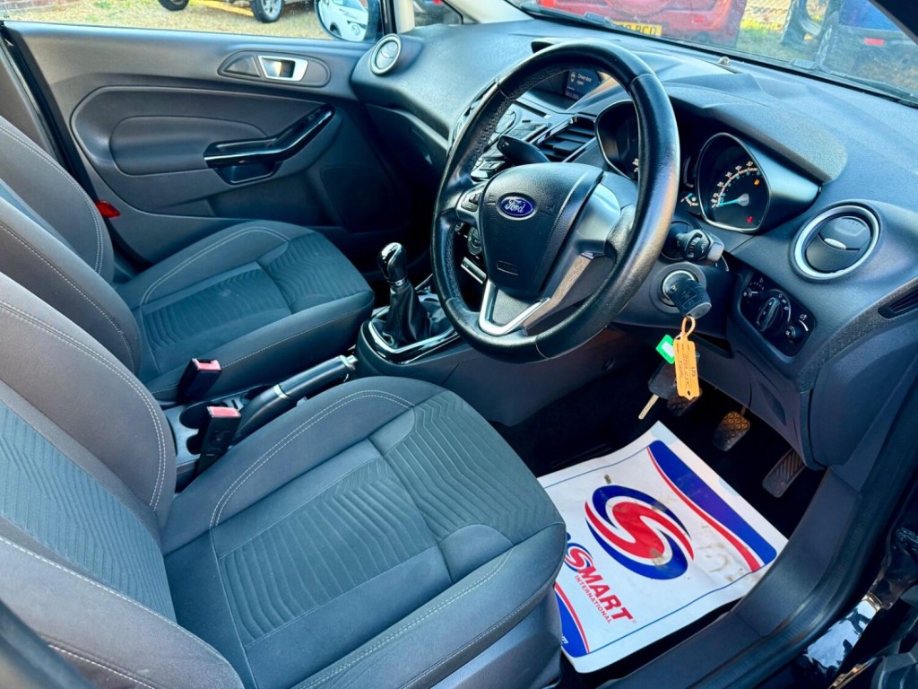 FORD FIESTA VAN