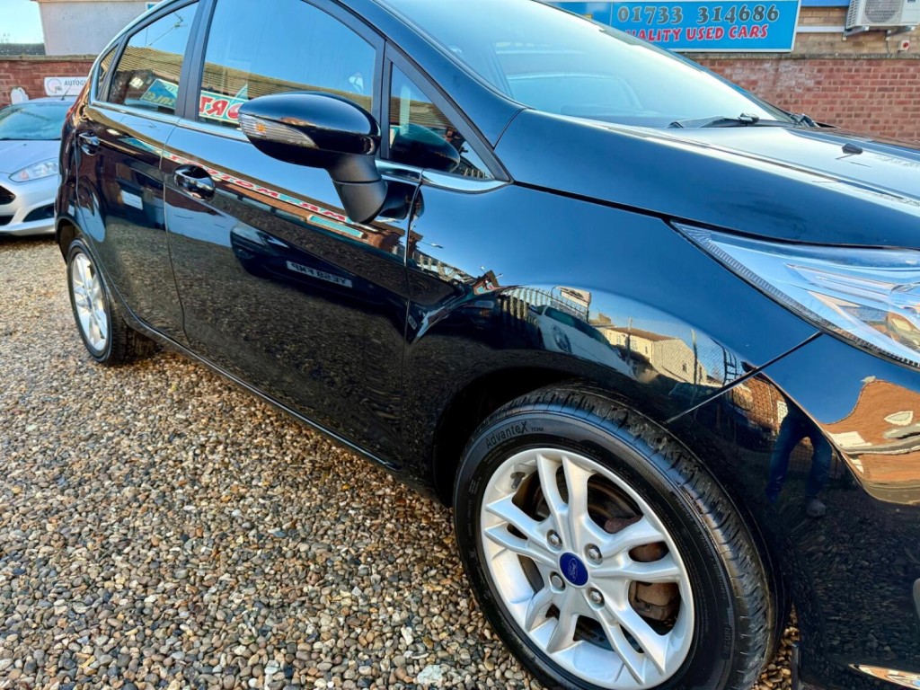FORD FIESTA VAN