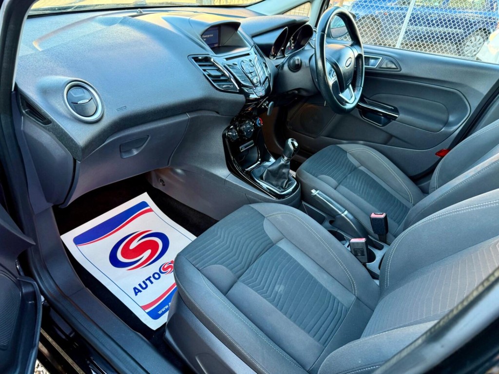 FORD FIESTA VAN