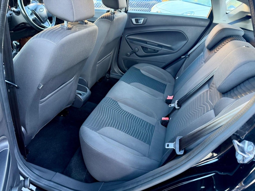 FORD FIESTA VAN