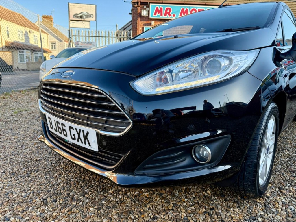 FORD FIESTA VAN