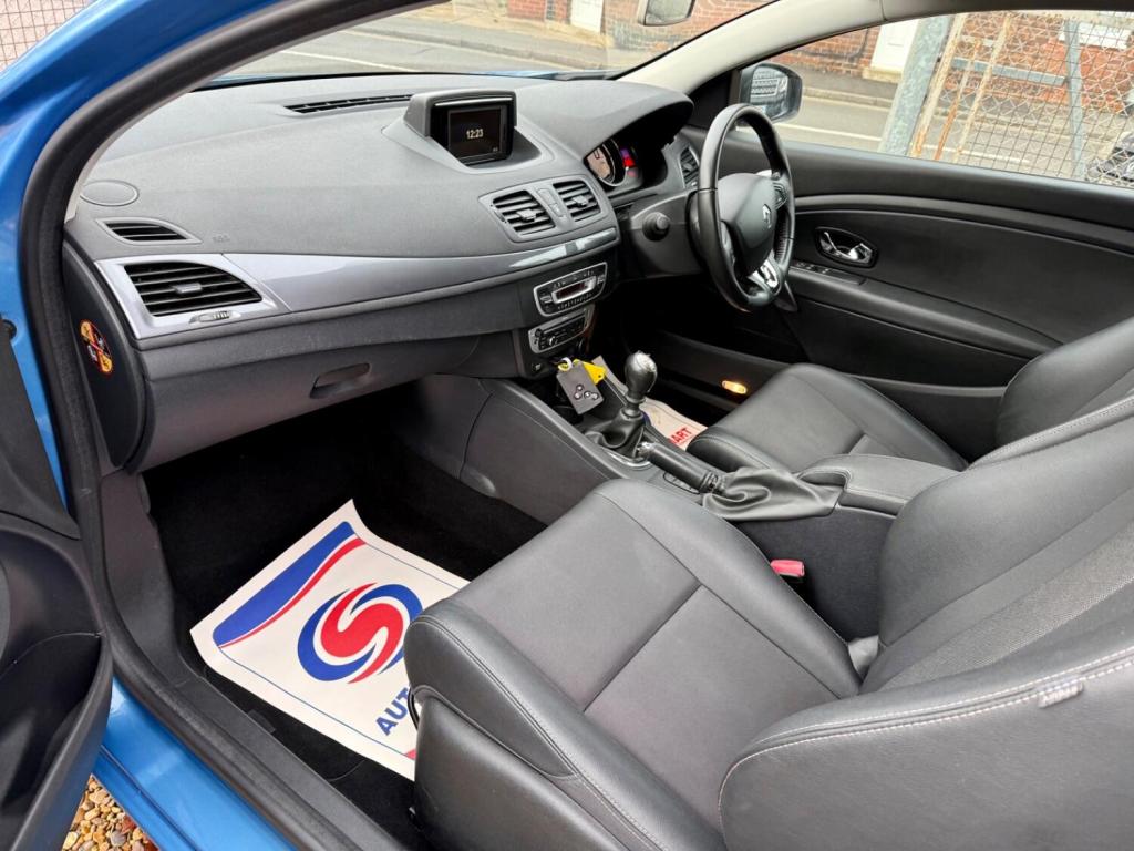 RENAULT MEGANE