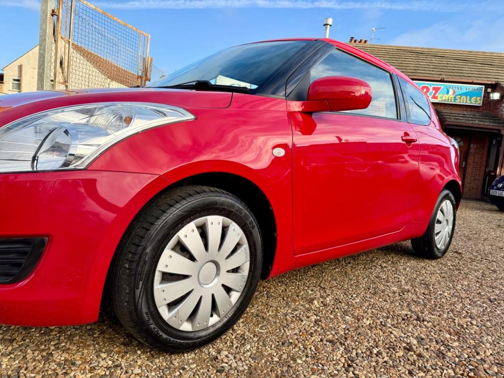 SUZUKI SWIFT