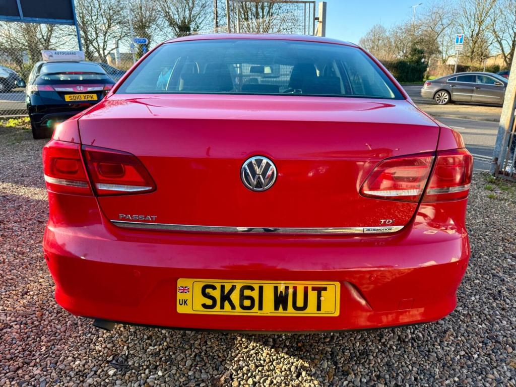 VOLKSWAGEN PASSAT