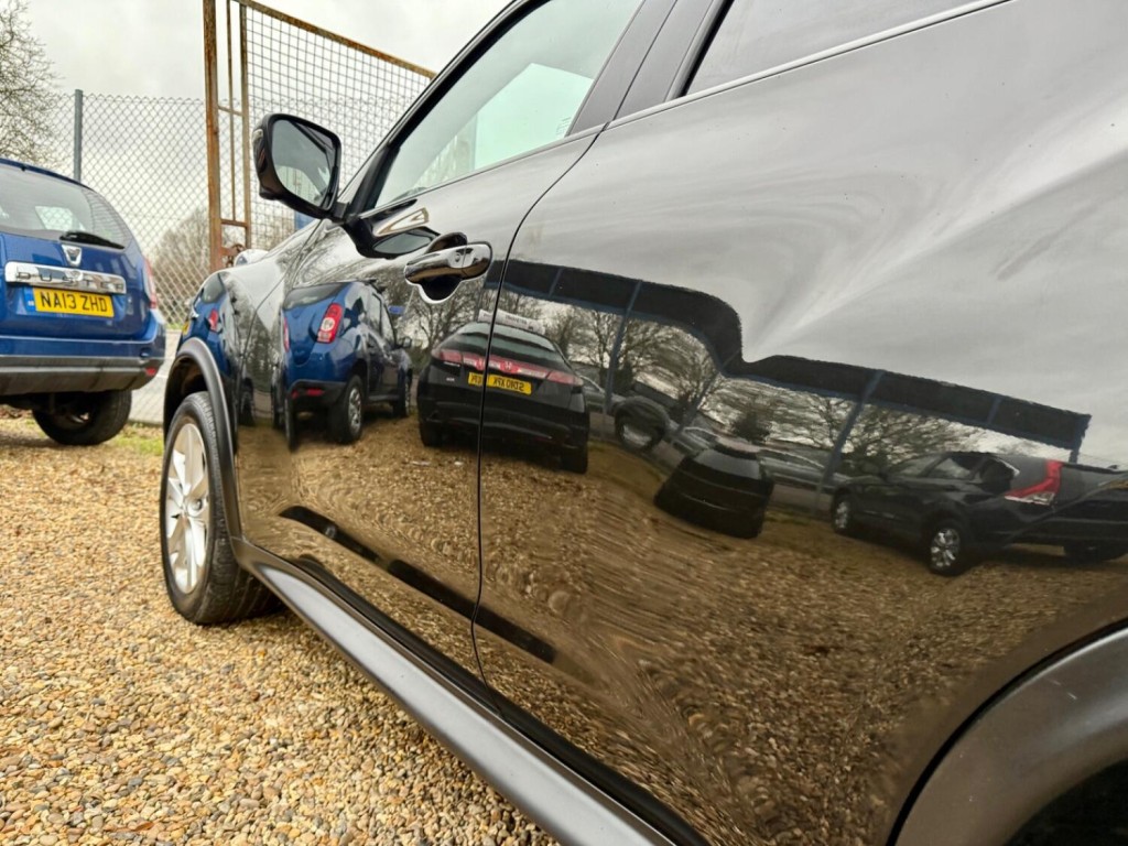 NISSAN JUKE