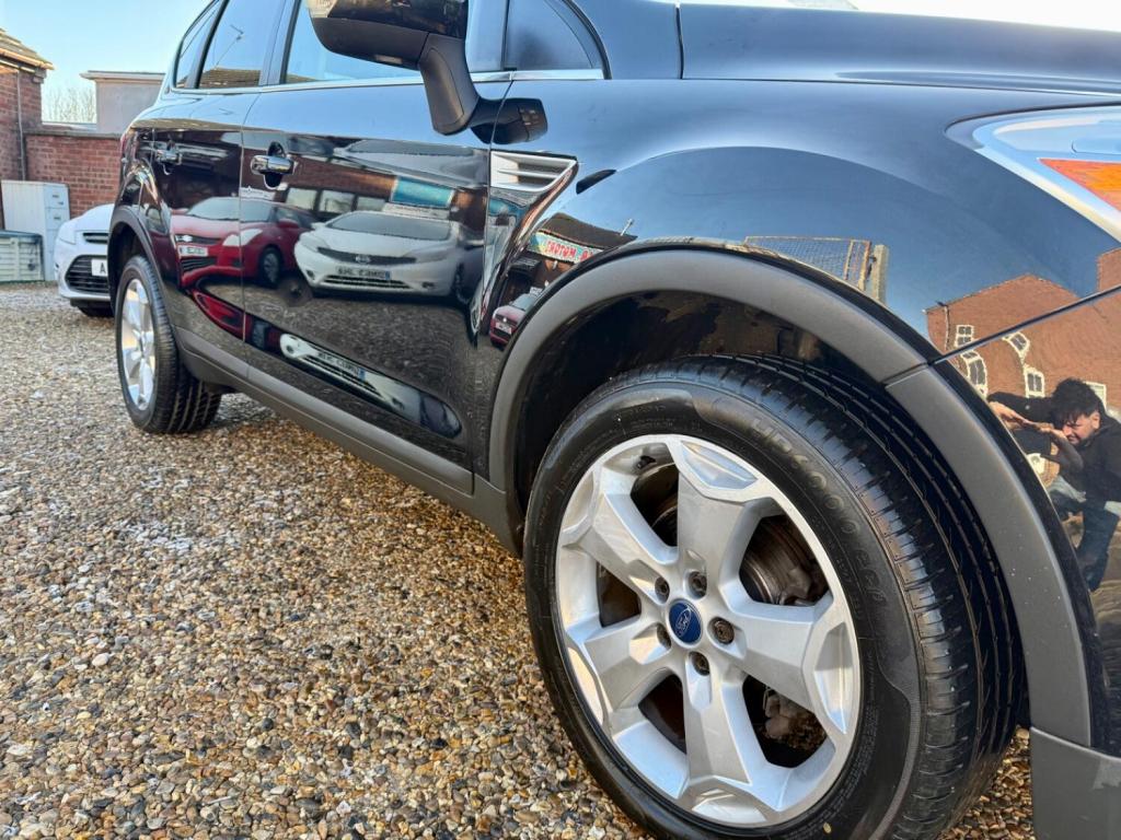 FORD KUGA