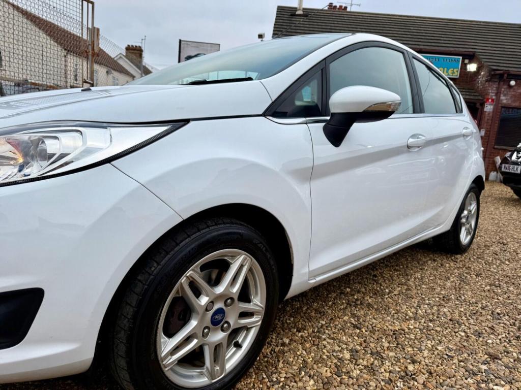 FORD FIESTA