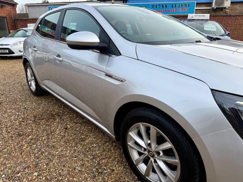 RENAULT MEGANE