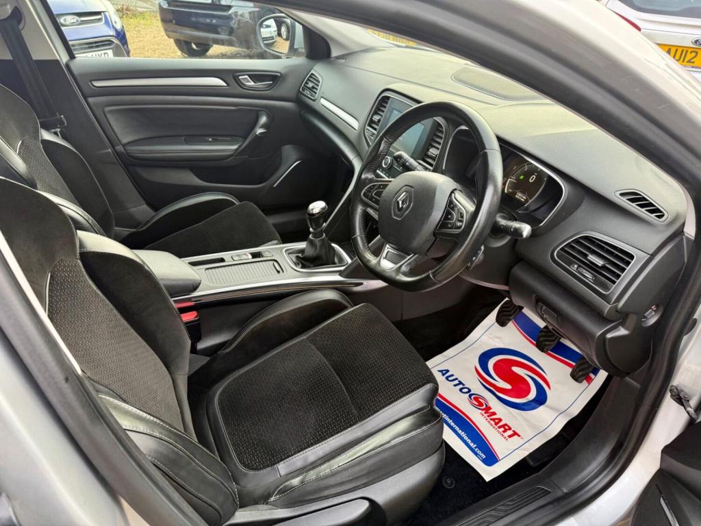 RENAULT MEGANE