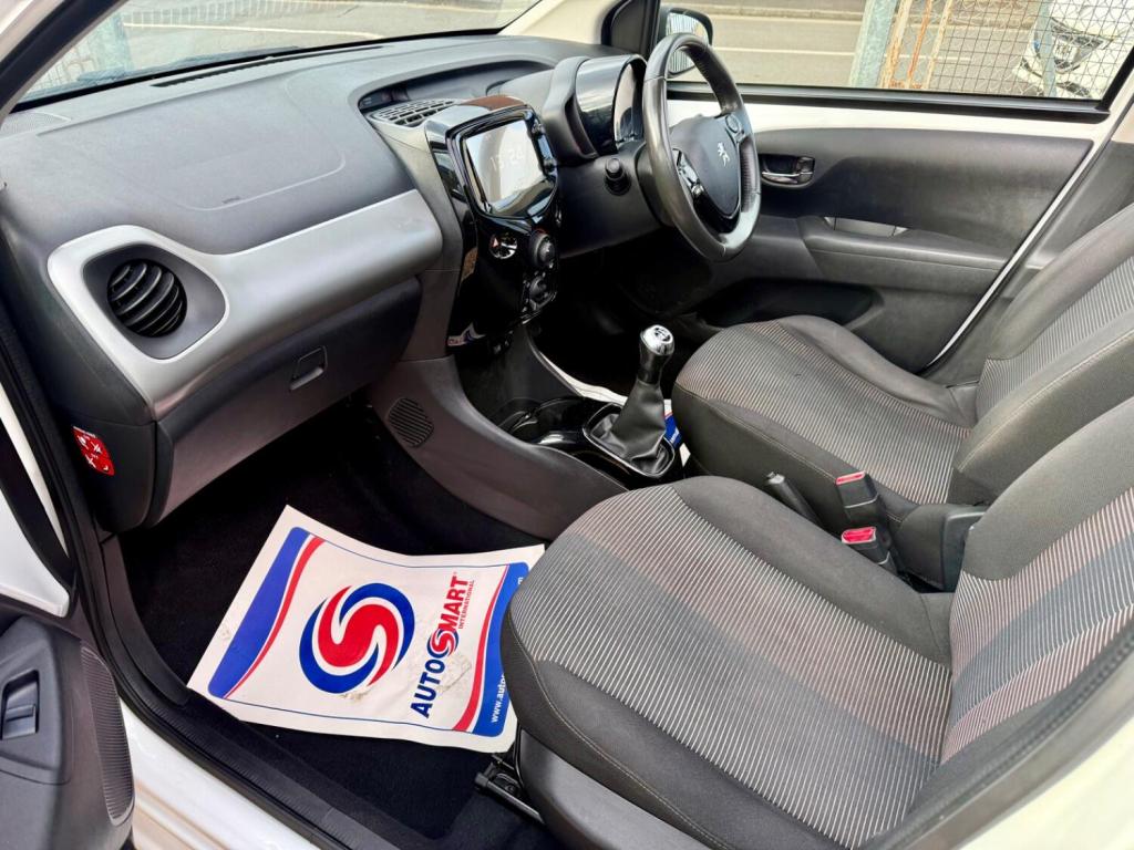 PEUGEOT 108