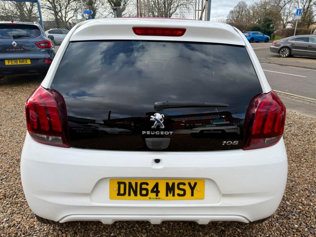 PEUGEOT 108