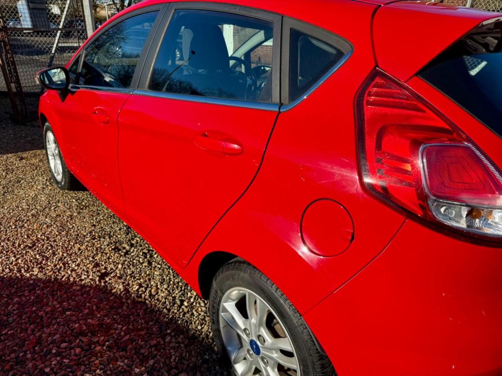 FORD FIESTA