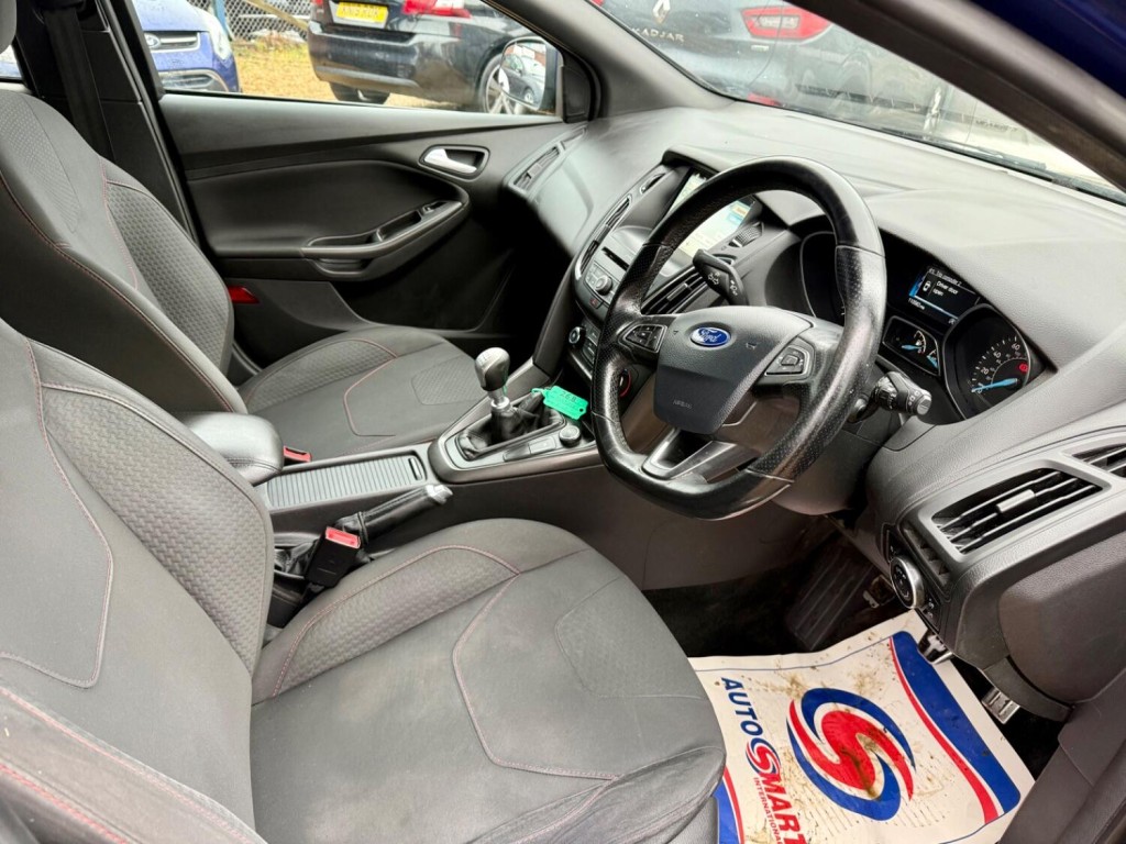 FORD FOCUS