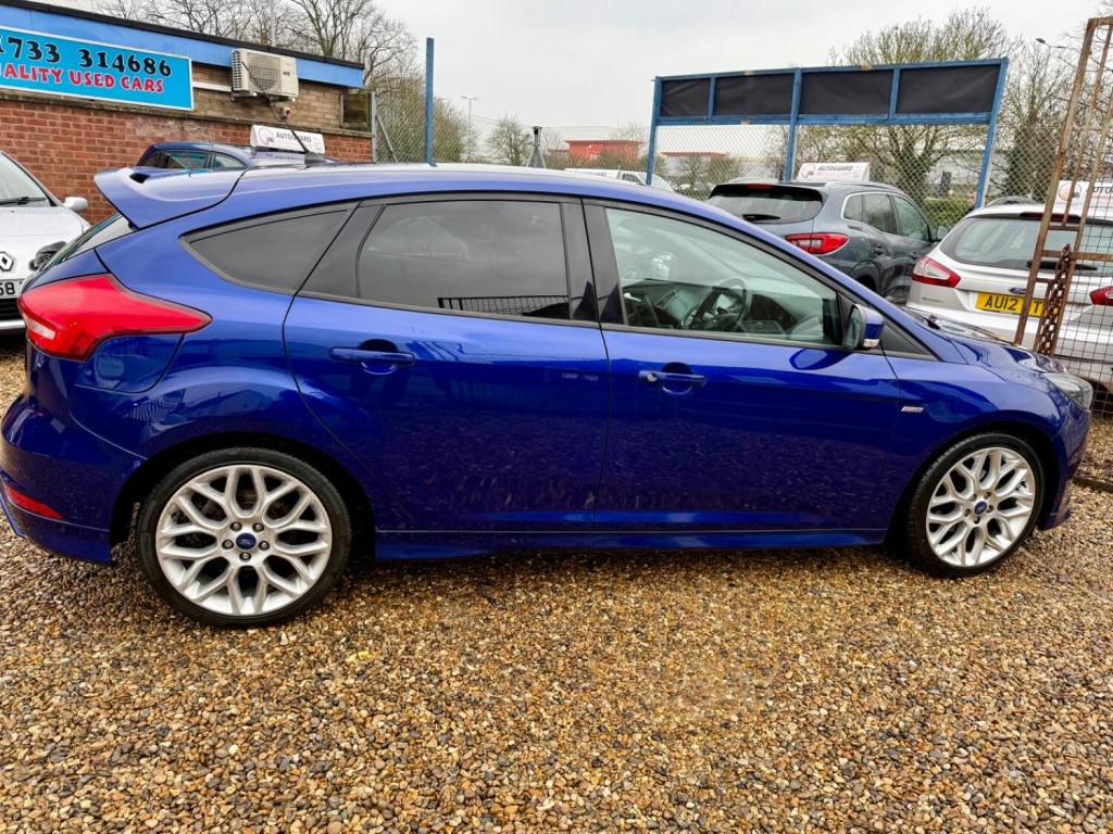 FORD FOCUS