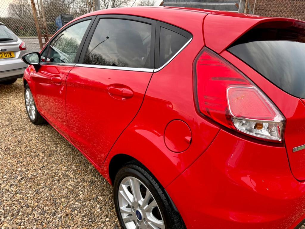 FORD FIESTA