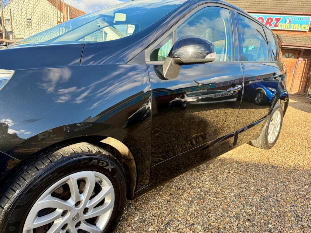RENAULT SCENIC