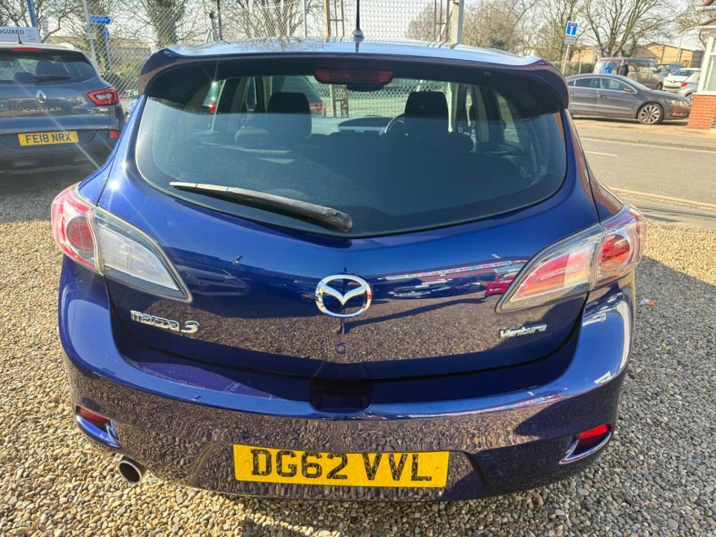 MAZDA MAZDA3