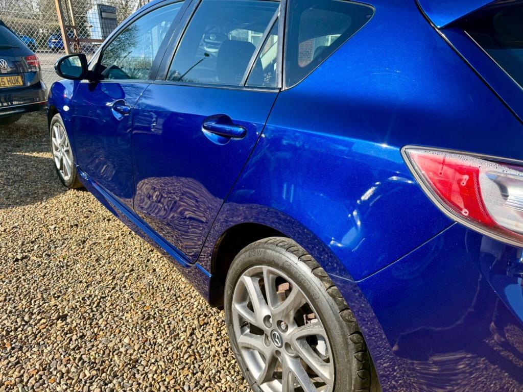 MAZDA MAZDA3