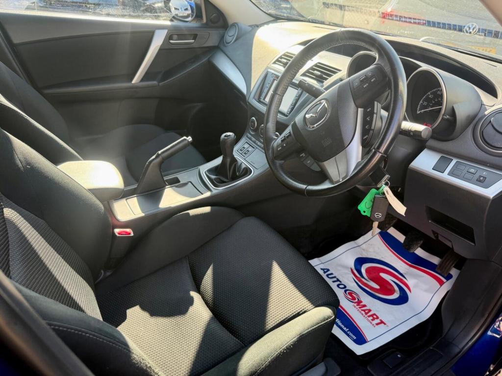 MAZDA MAZDA3