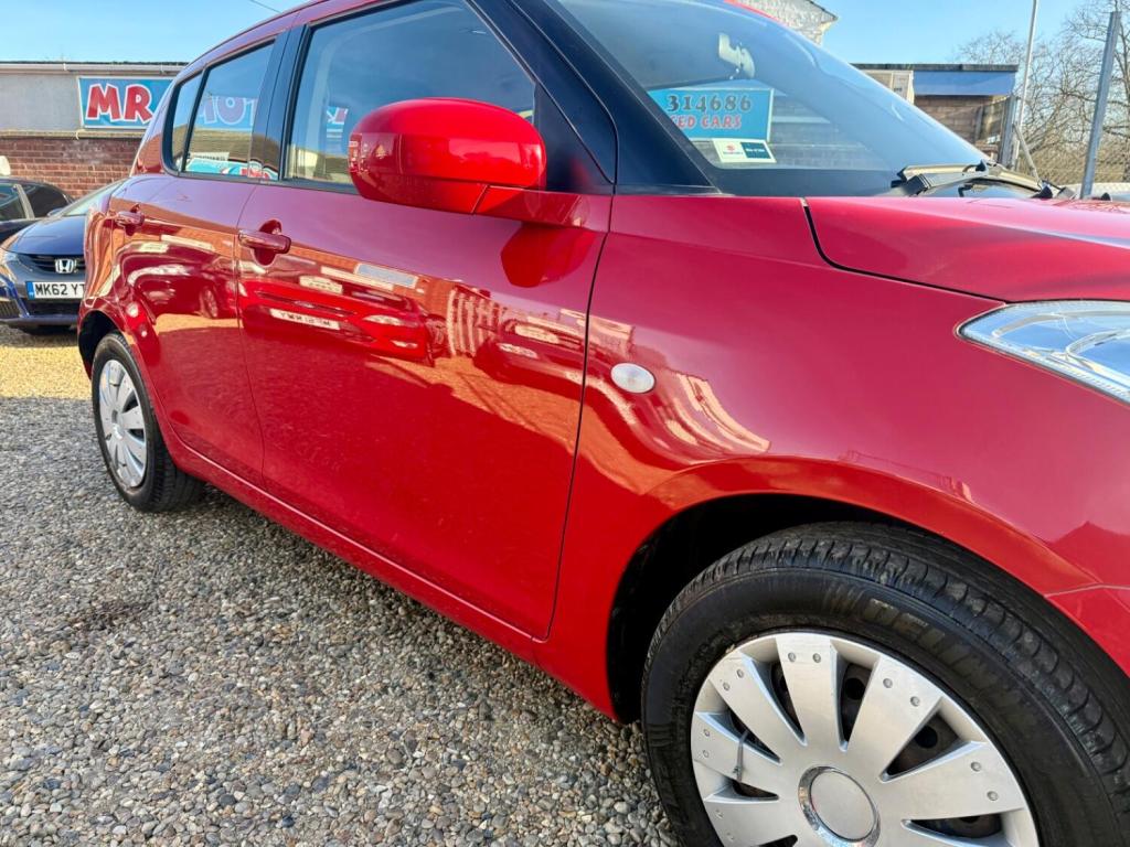 SUZUKI SWIFT