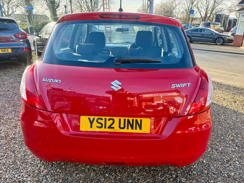 SUZUKI SWIFT