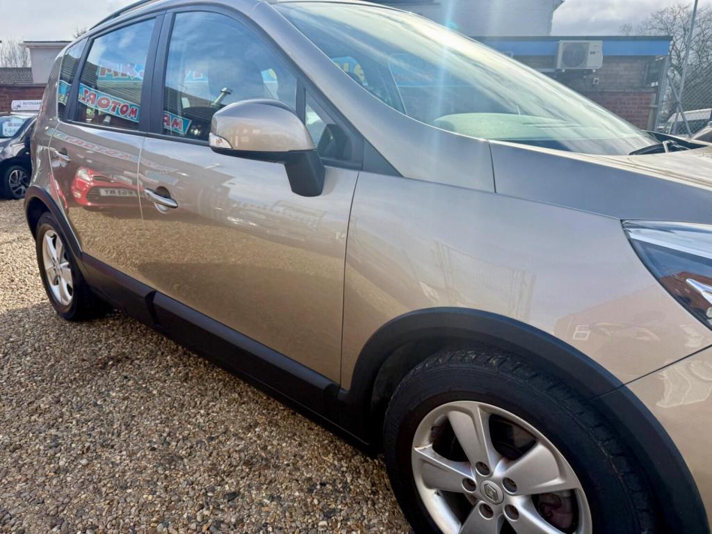 RENAULT SCENIC