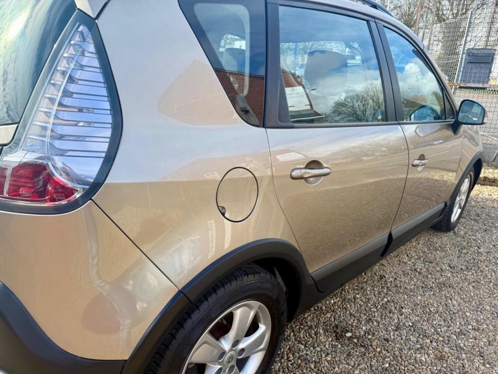 RENAULT SCENIC