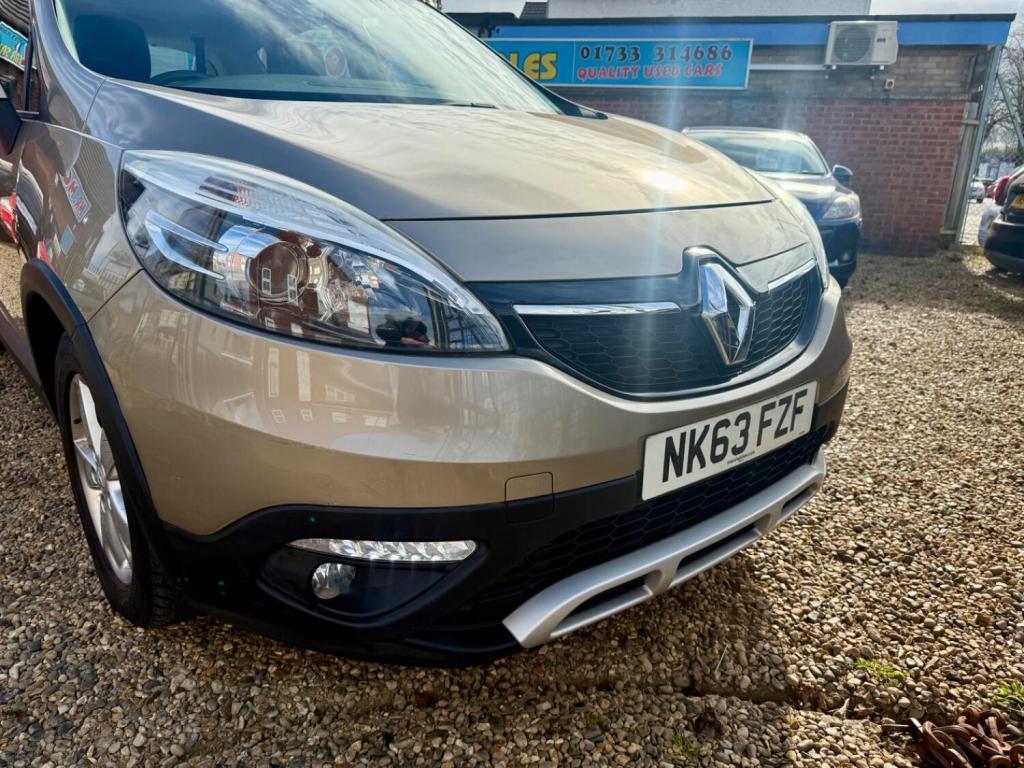 RENAULT SCENIC