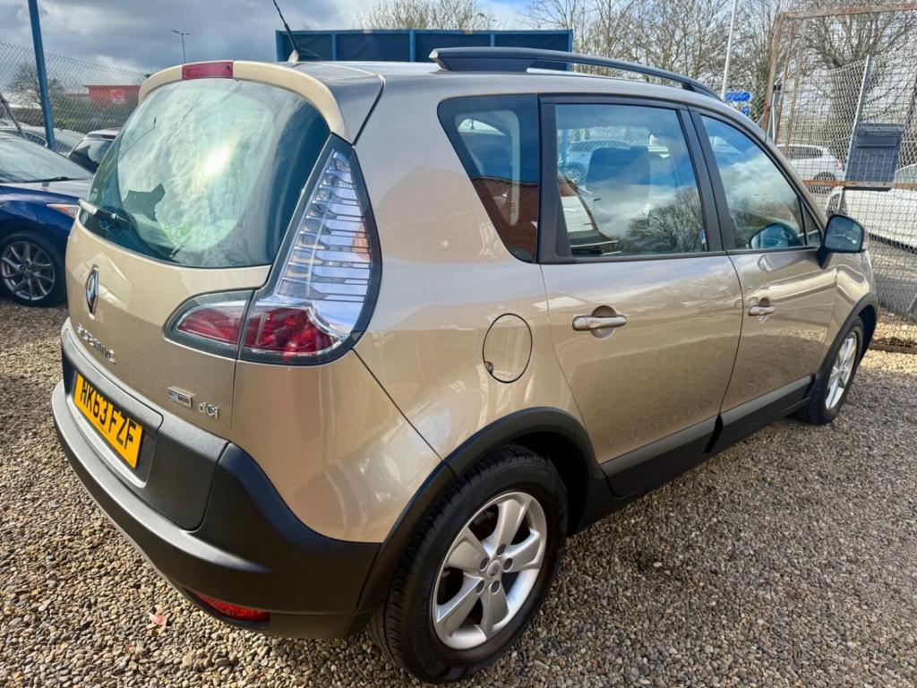 RENAULT SCENIC