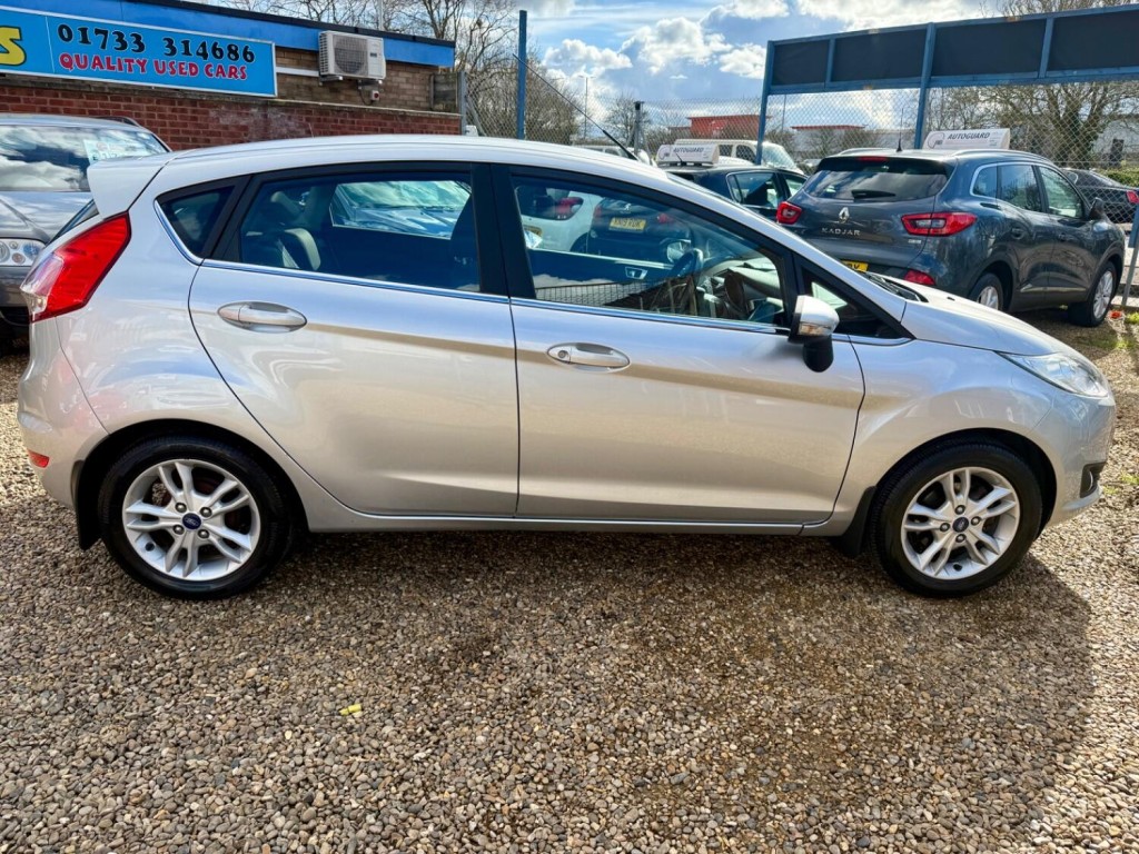 FORD FIESTA
