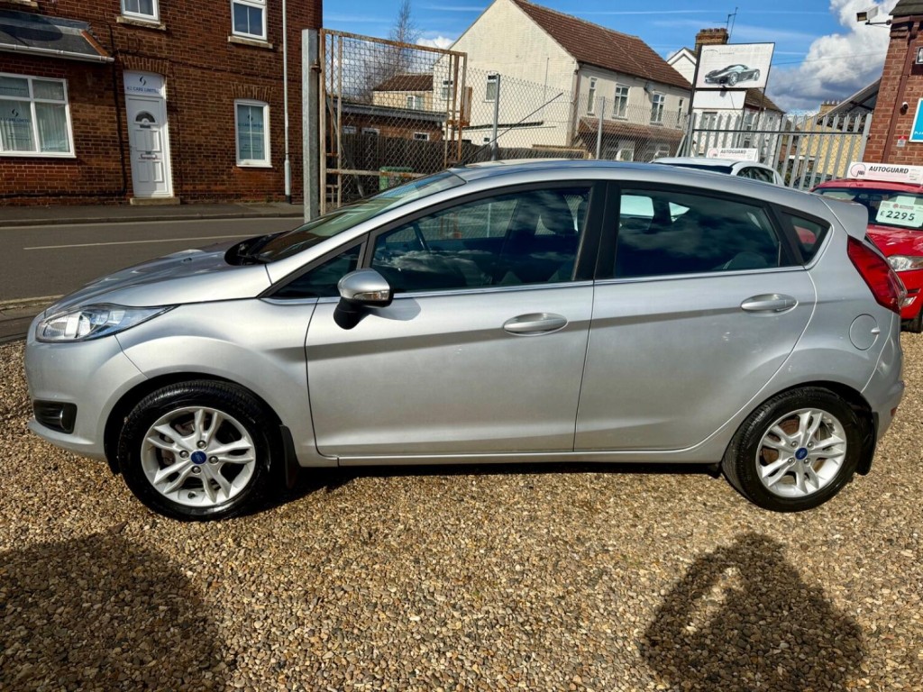FORD FIESTA